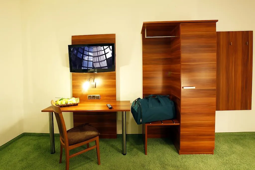 Warsteinerhof By Centro Comfort Köln 3*,